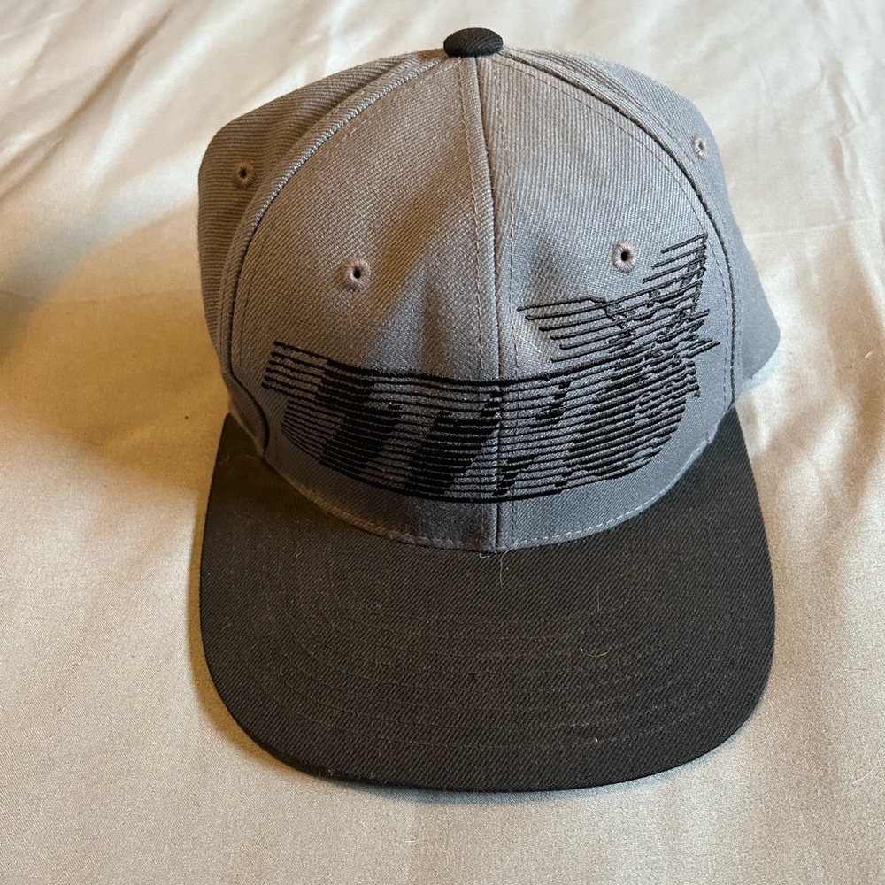 The Hundreds baseball hat SnapBack black and gray